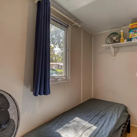 Dom wakacyjny Mobilhome Avec Piscine Agde